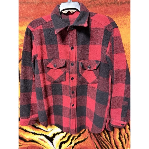 VTG WOOLRICH BUFFALO PLAID HEAVY WOOL SHIRT JACKET MEN MED LUMBERJACK HUNTING